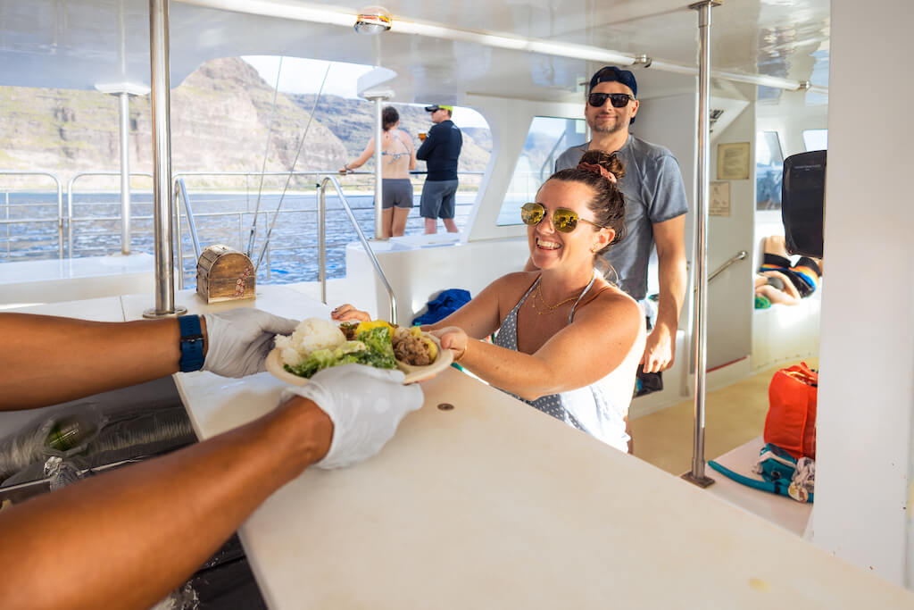 Blue Dolphin Charters - Na Pali Sunset Dinner Cruise 
