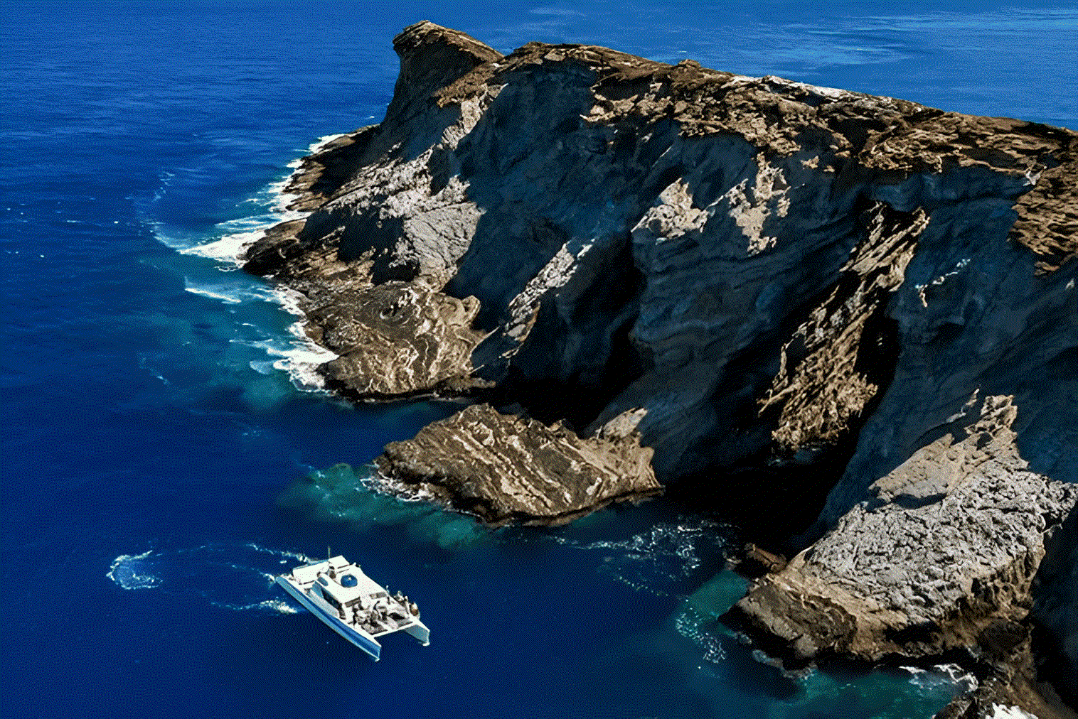 Holo Holo Charters - Super Snorkel - Niihau + Napali Tour