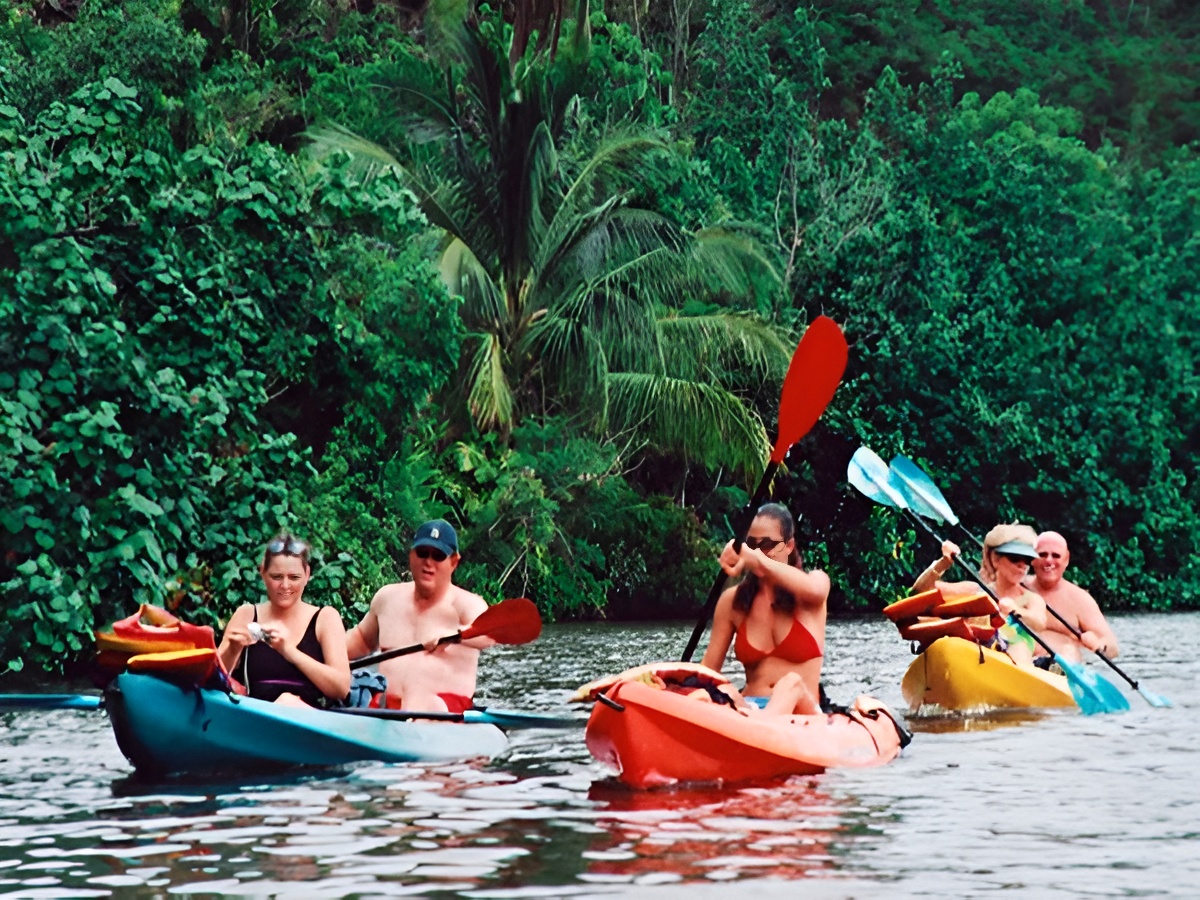 Rainbow Kayak - Secret Falls Tour