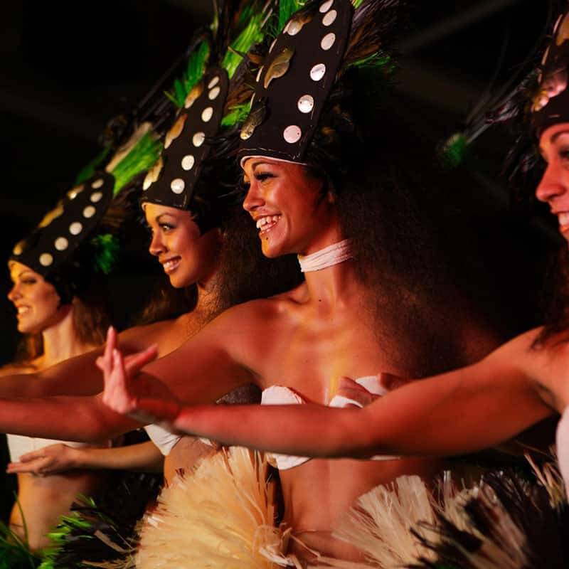 Kauai luau performance
